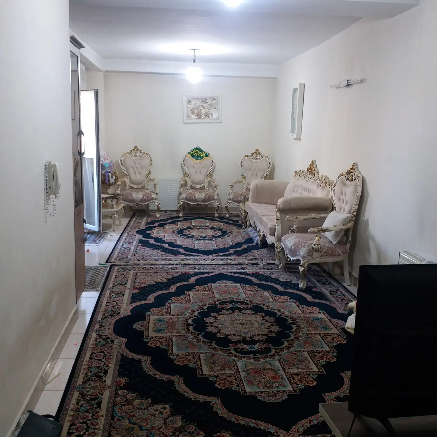 آپارتمان ۷۸متری تمیز