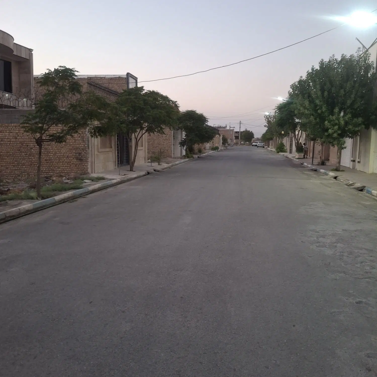 زمین داخل بافت روستای موسی آباد بختیاری
