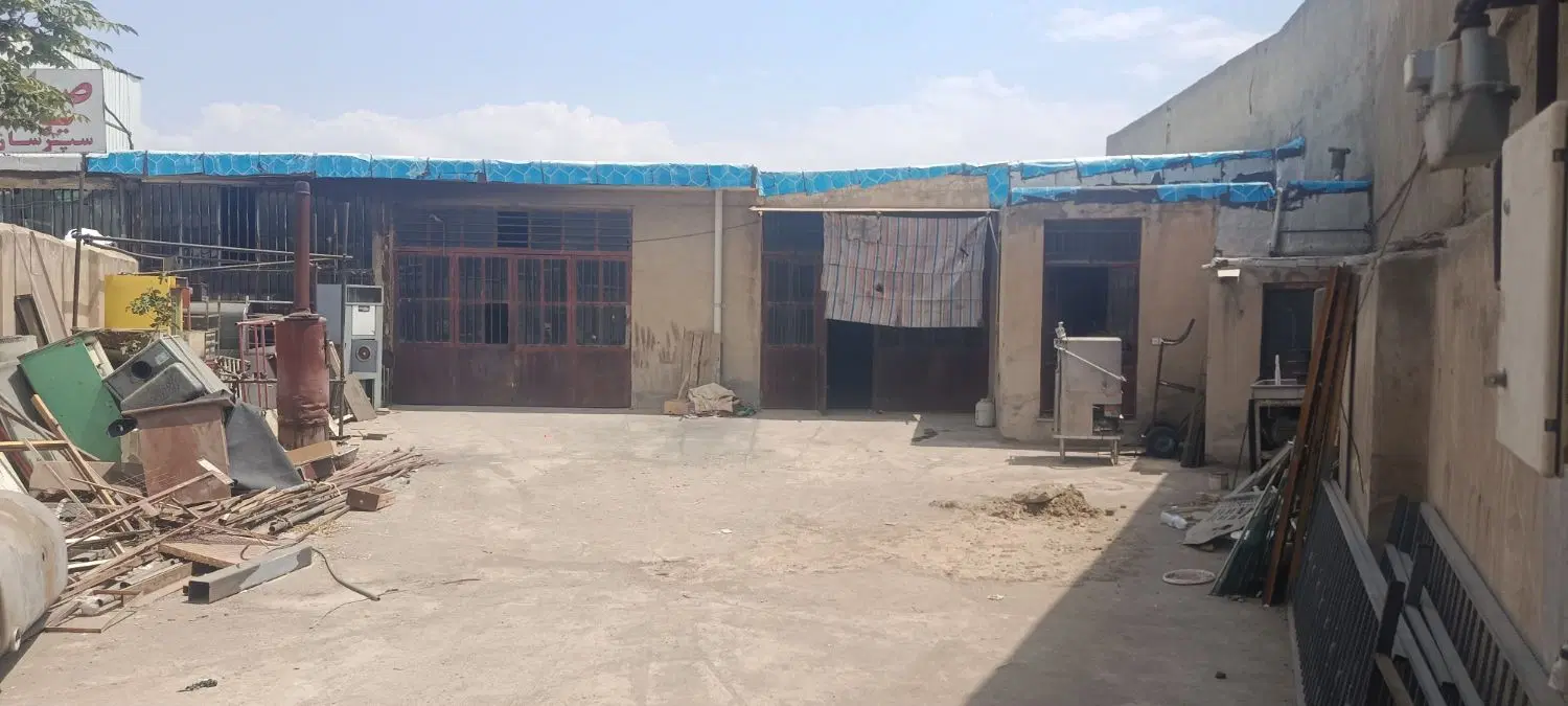 گاراژ ۵۰۰ متری
