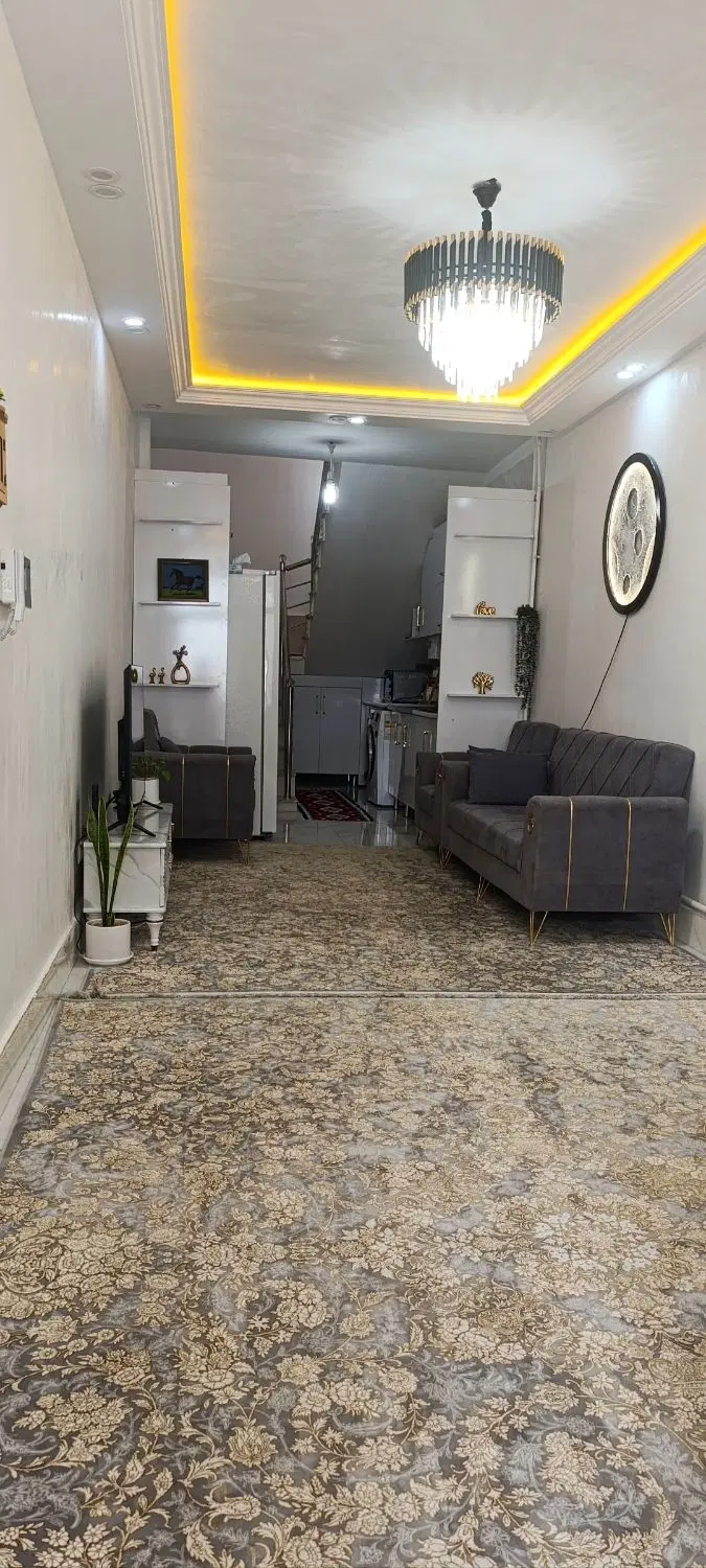 فروش ویلایی نقلی تمیز بنا ۷۰ زمین ۵۰ متر