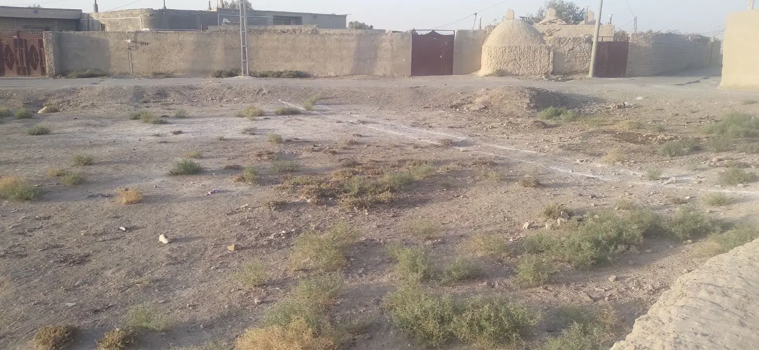 ۲۳۹متر زمین واقع در روستای هراتی ۴کیلومتری شهر