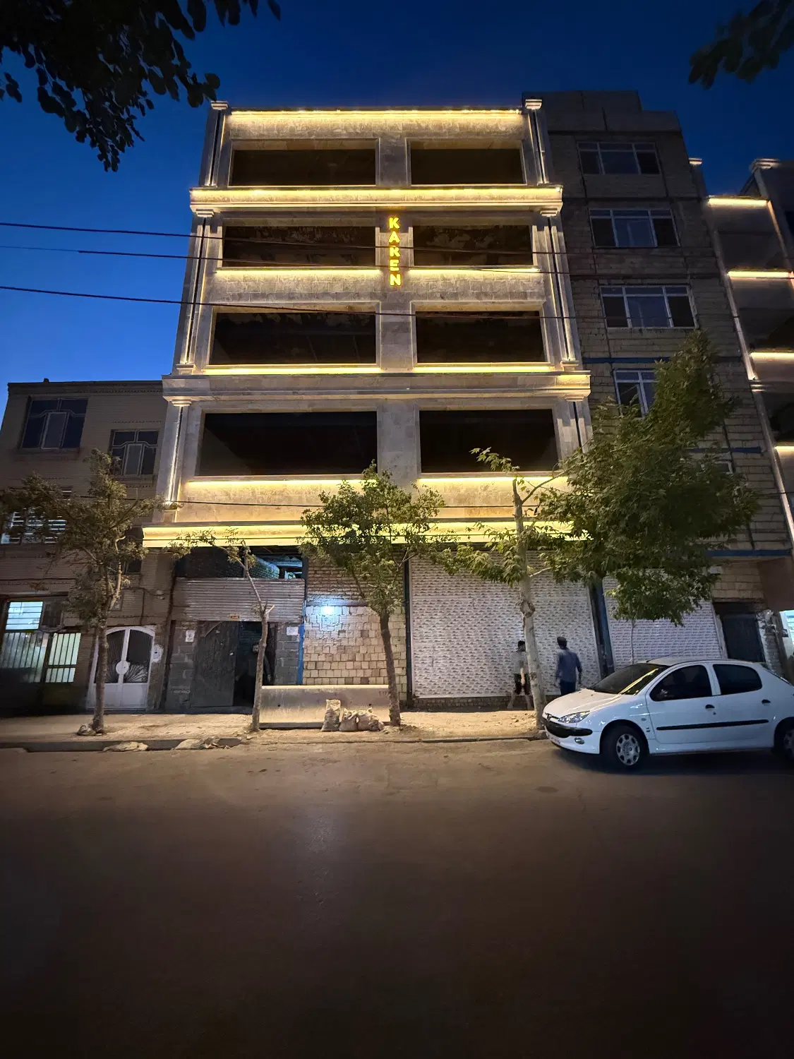 آپارتمان 140 متری موسوی قوچانی ۲۴