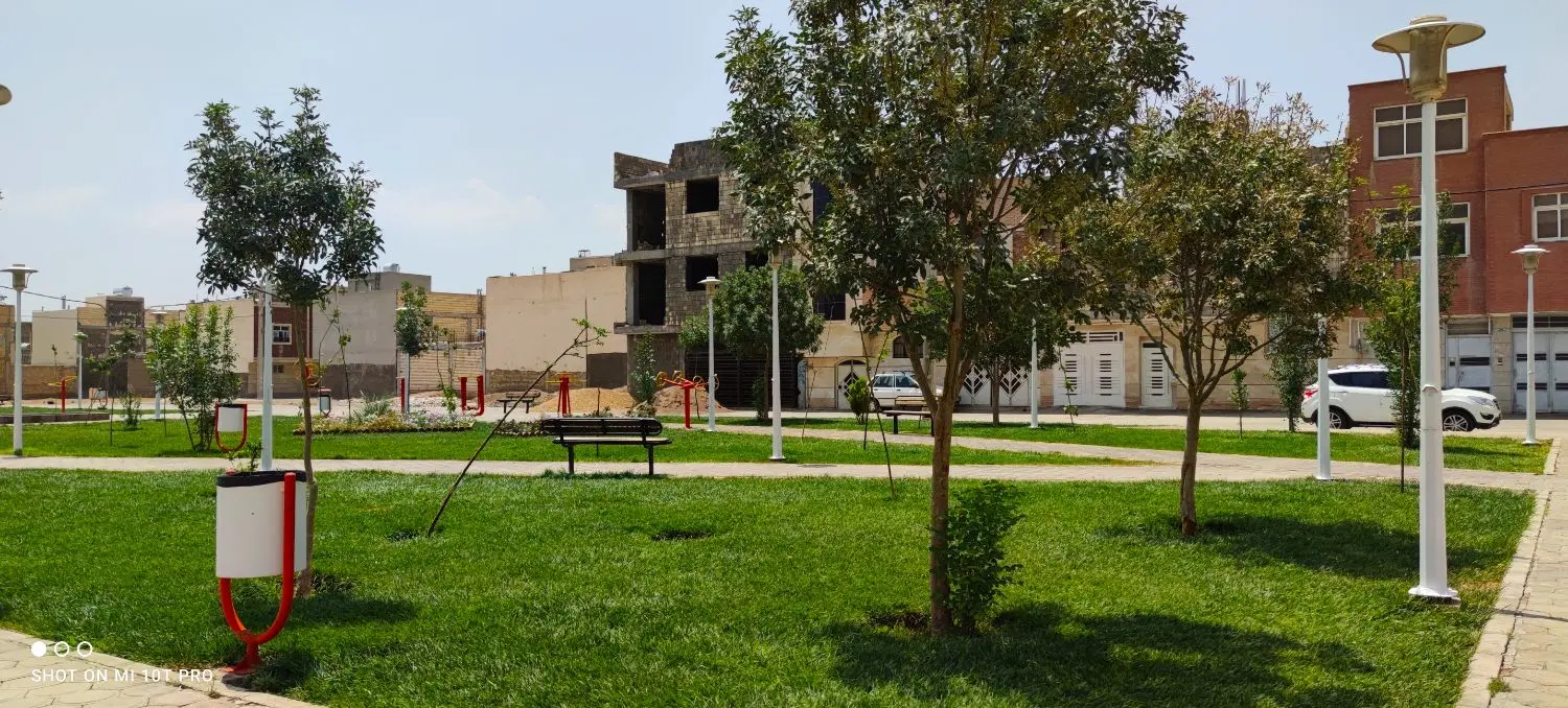 زمین مسکونی شهرک گلها فاز یک دو نبش پارک