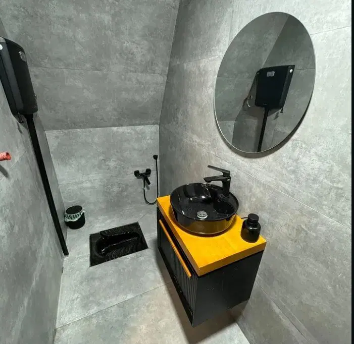 کلبه سوییسی استخردار