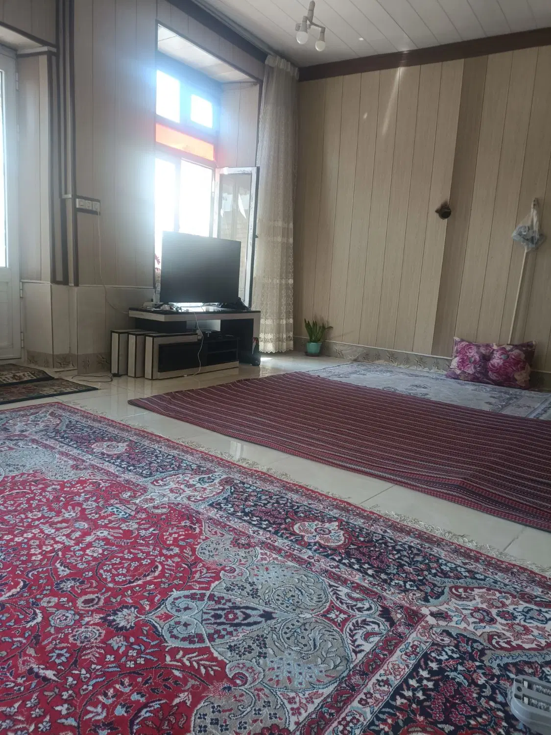یک خانه ویلایی  قدیمی