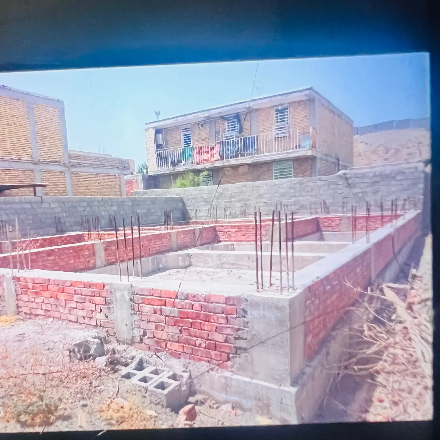 زمین با شناژ کف