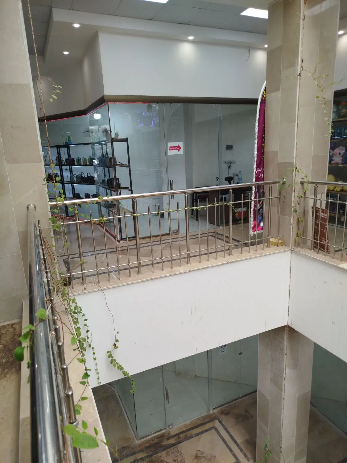اجاره مغازه ۱۰ متری پاساژ کاویانی