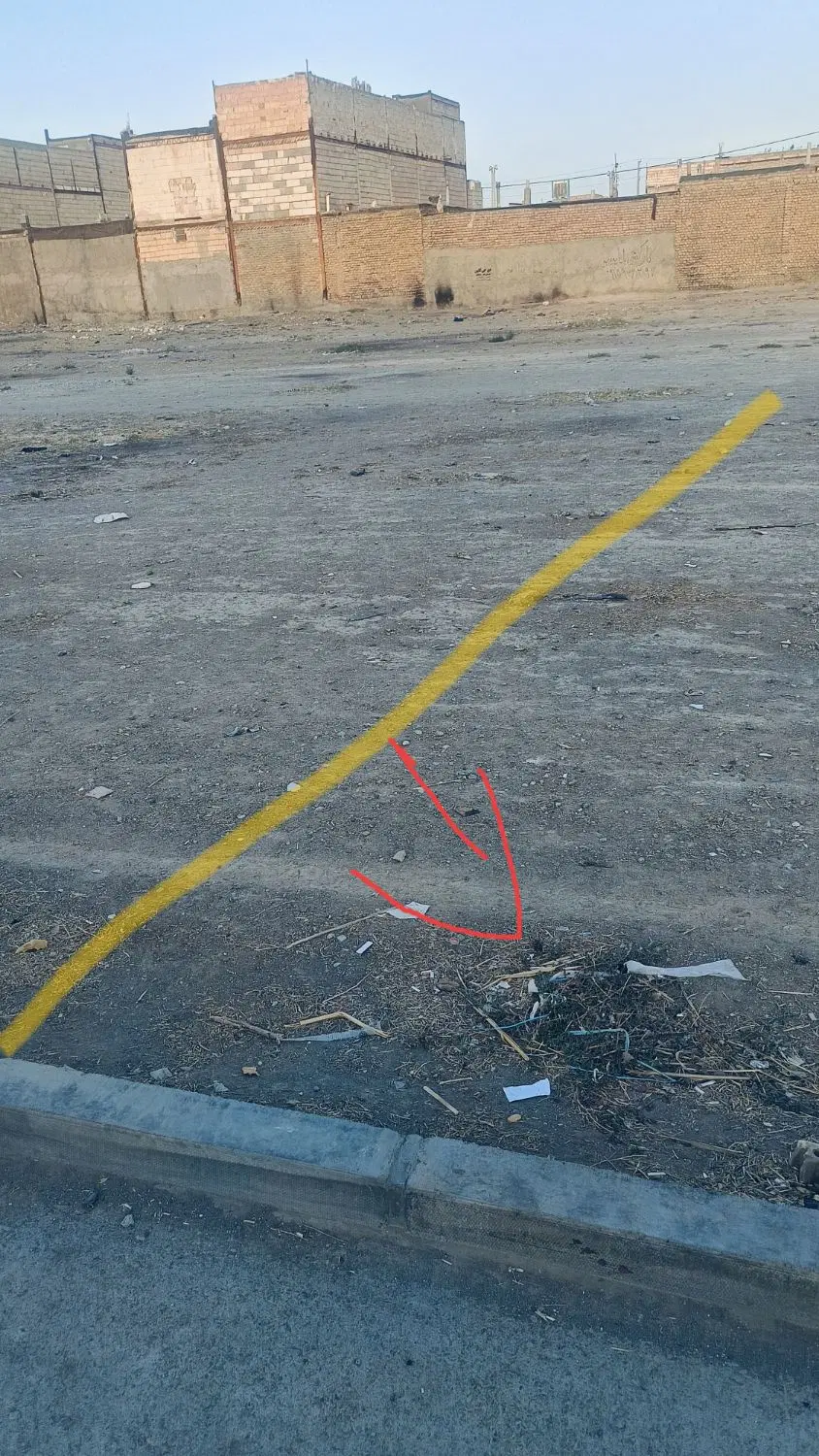 زمین فروشی