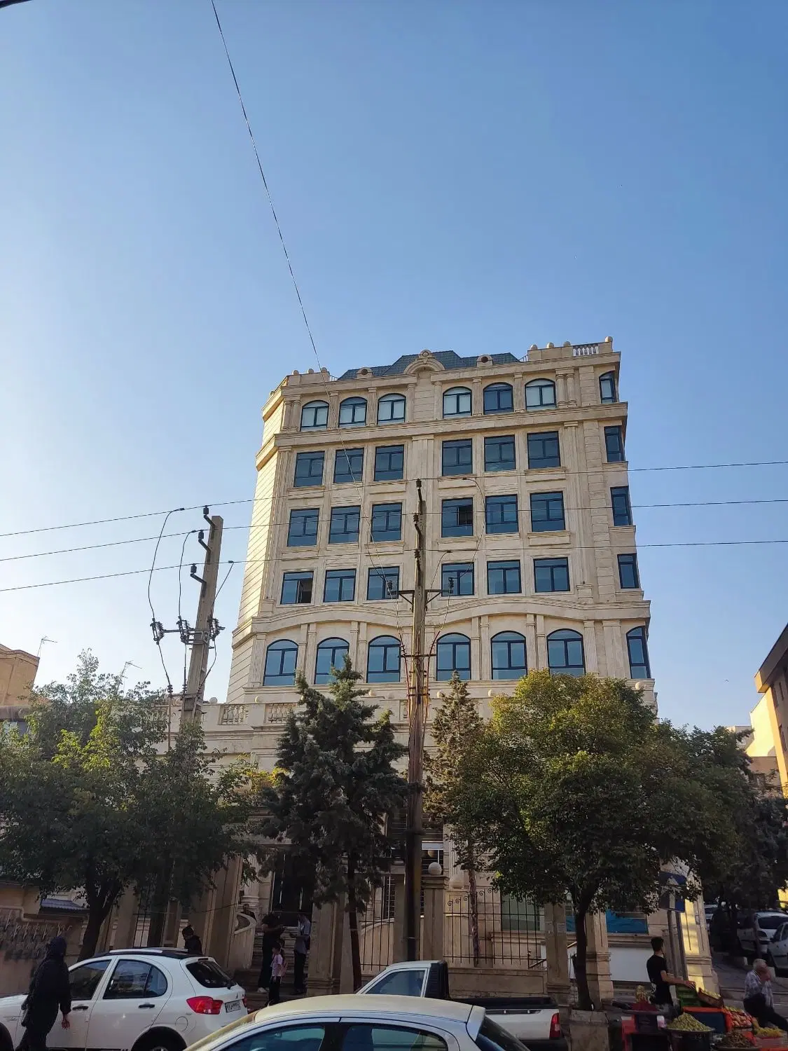 ۳۵۰متربا جواز ۹طبقه سهروردی شمالی اپادانا