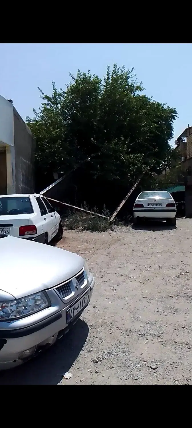 زمین بهترین جای س راه