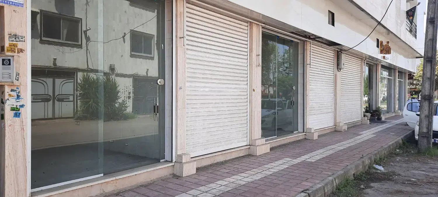 فروش مغازه ۱۴ متری در بلوار مطهری ،نبش مطهری ۷