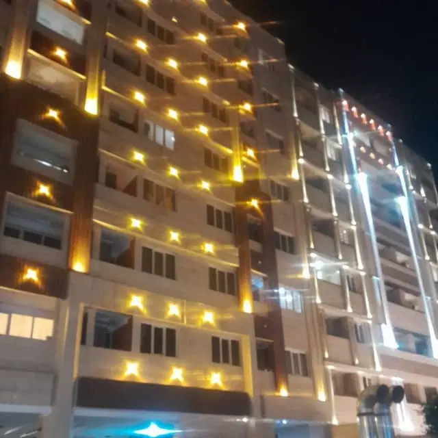۷۰ مت هشت ساله فردوس