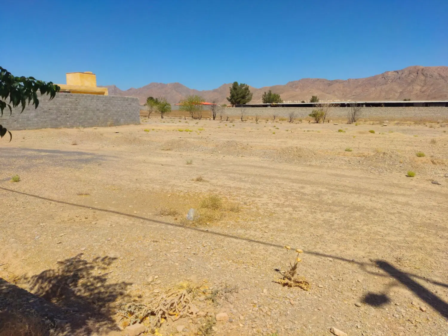 زمین کارگاهی ۲۳۴ متر (معاوضه با خودرو)