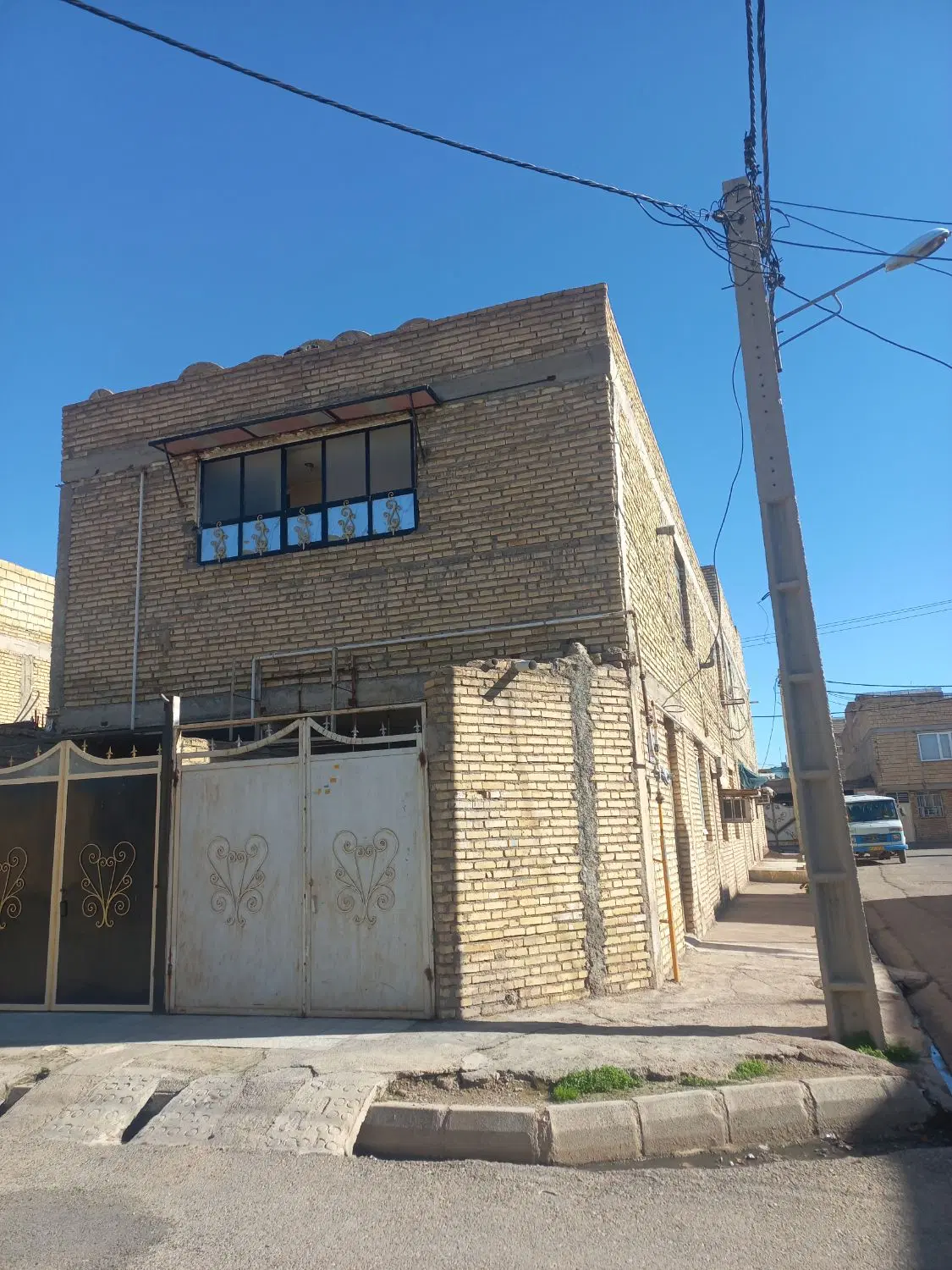 خونه دوبلکس امتیازی ۱۲۲متری زیبا شهر