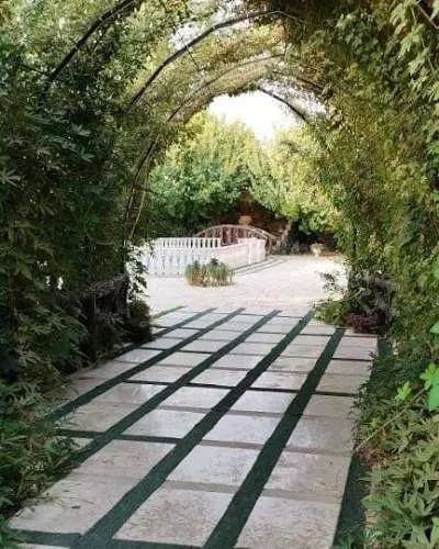 باغ 1000 متری