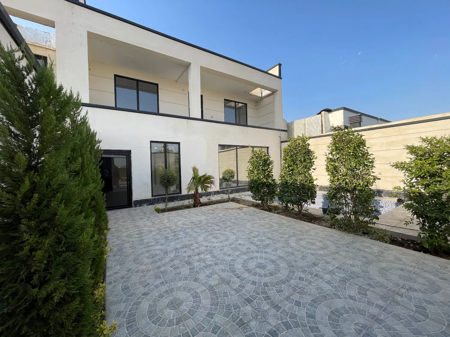 ویلا مدرن دوبلکس_قیمت کاسبی_سهیلیه زعفرانیه