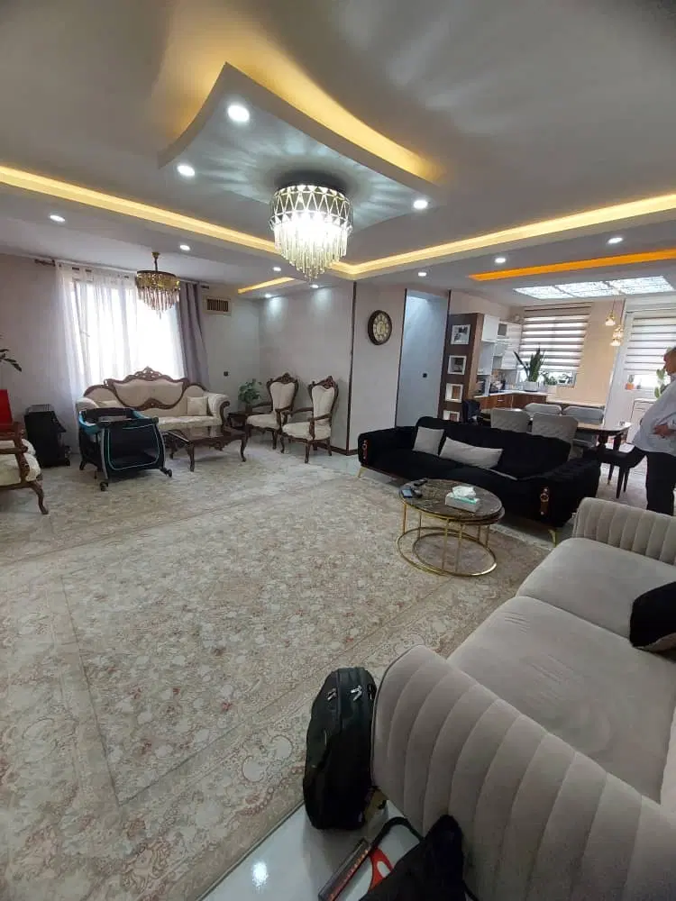 ۷۵متر ۲خواب_ فول امکانات_ جنوبی روبه آفتاب