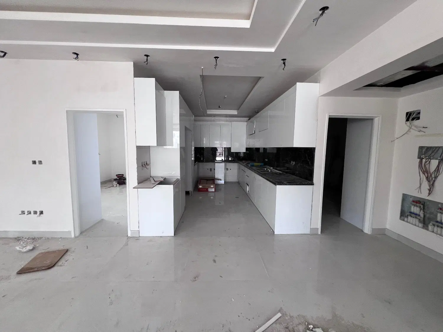۱۴۰ متری همکف  نشست اول استقلال