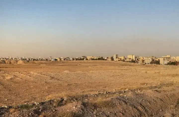 زمین،  برخیابان اصلی