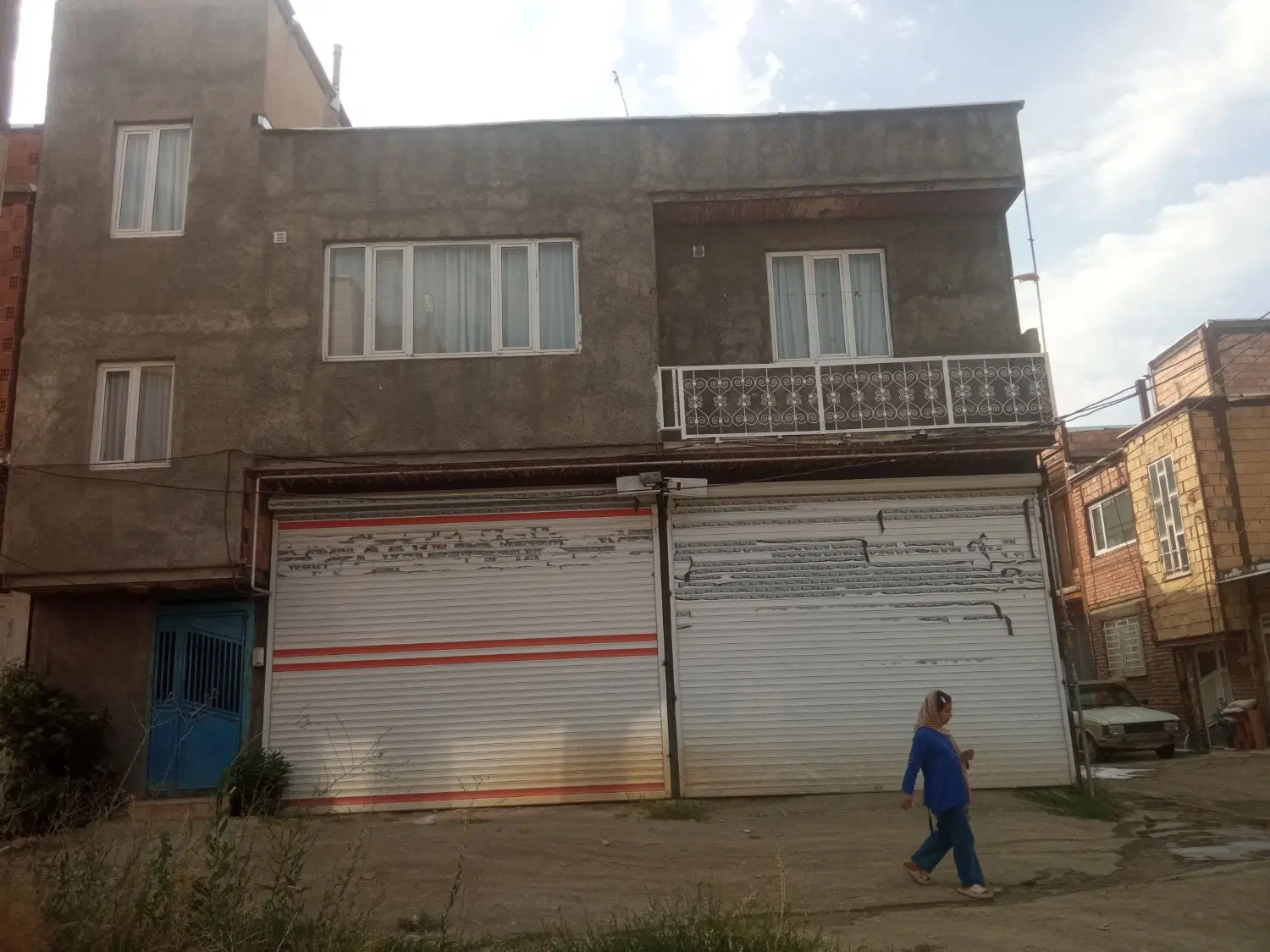 خانه مسکونی شهرک زاگروس انتهای آسفالت