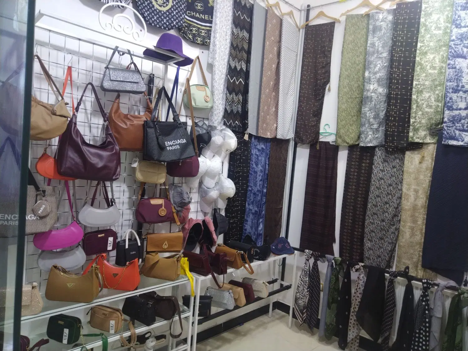 فروش مغازه در همکف پاساژه ساوالان