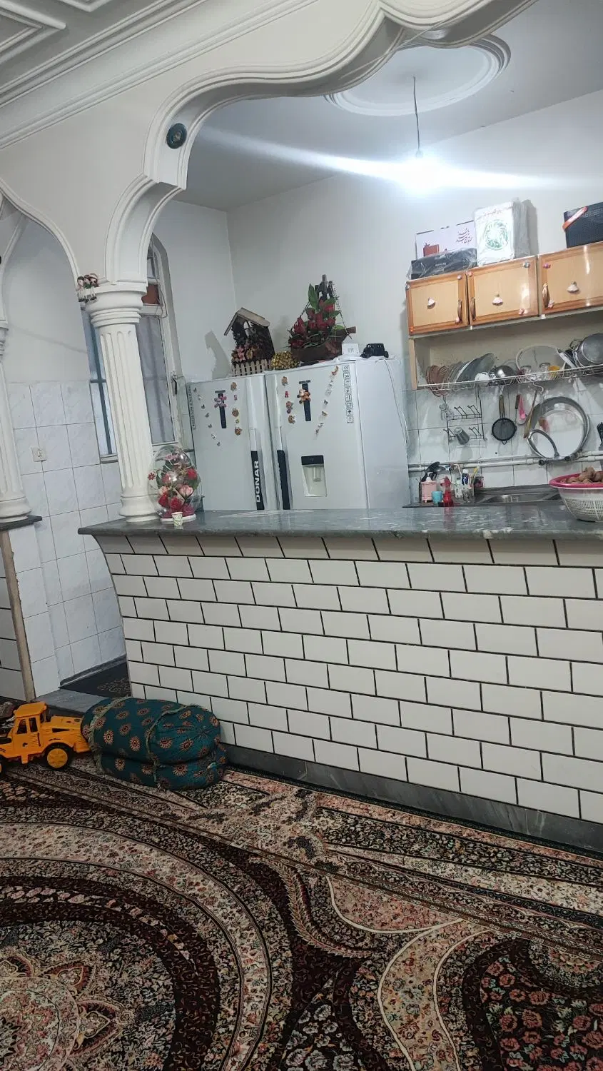 همکف راه مشترک 70 متری مالک اشتر 27