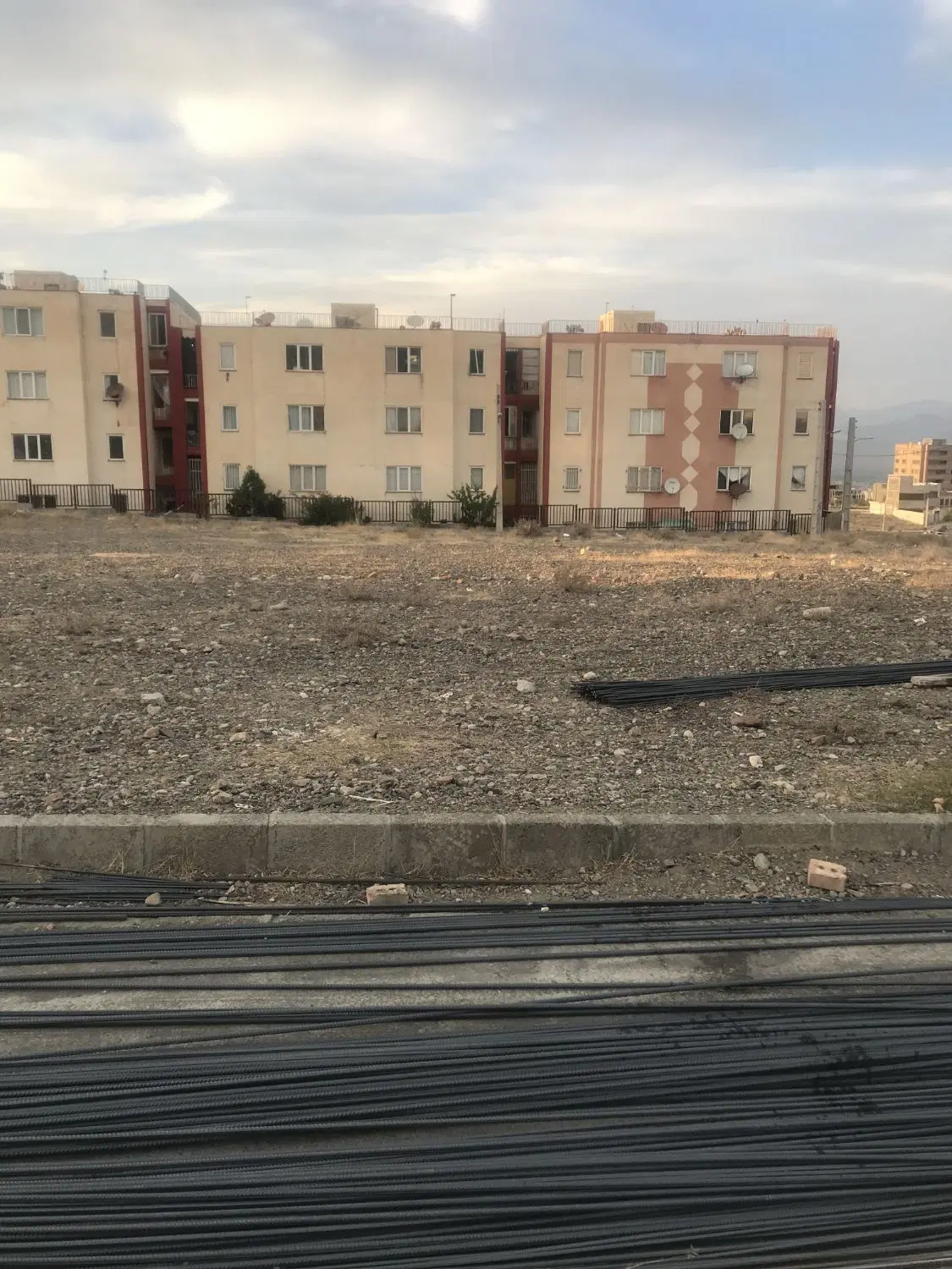 زمین ۲۰۰ متری شهرک میلاد