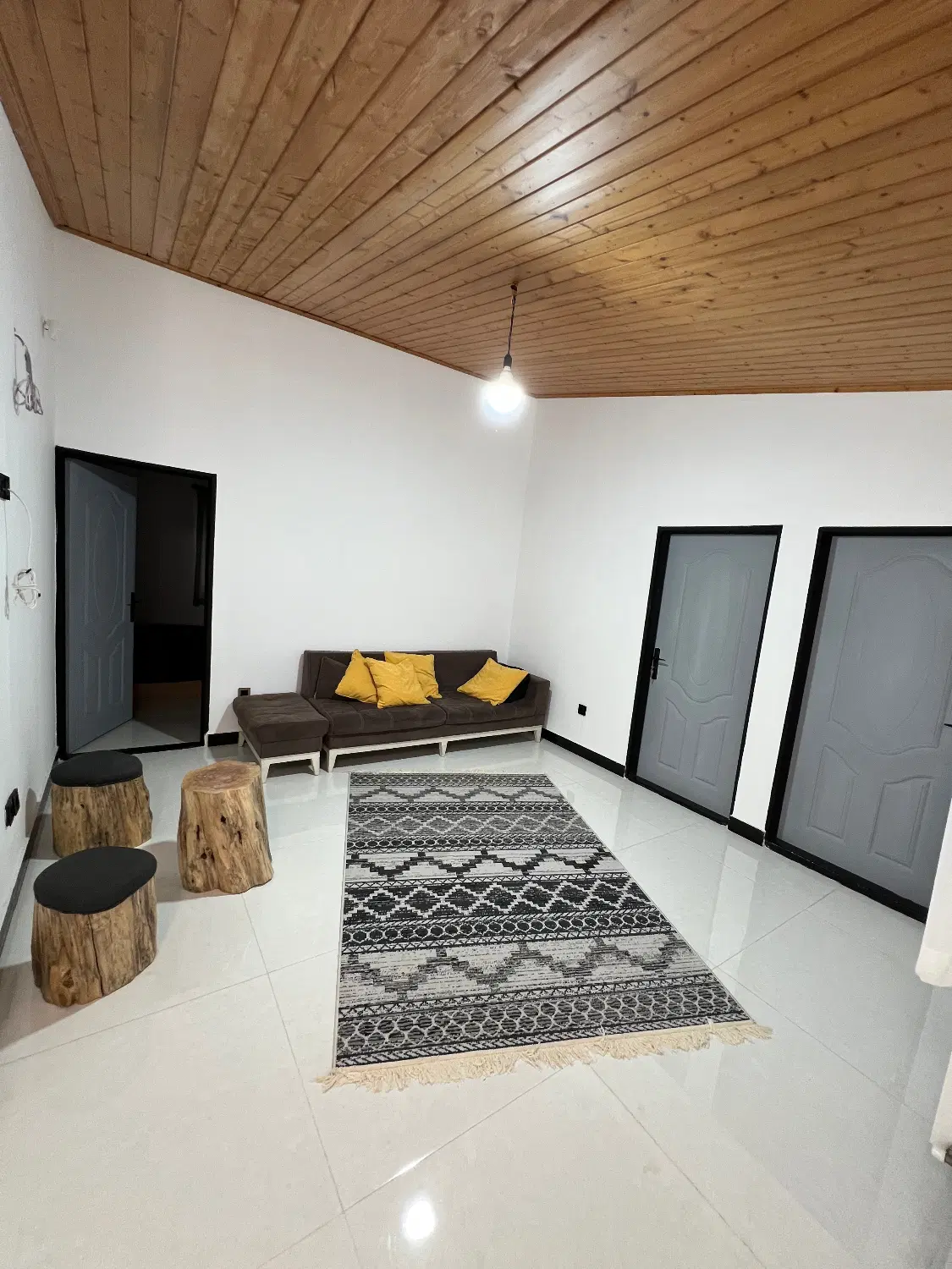 اجاره شبانه لوکس جنگلی دربست