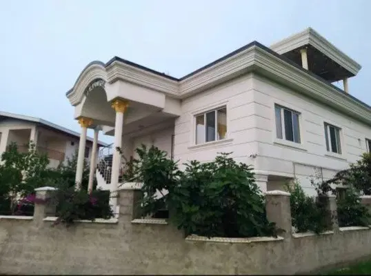 ۶۰۰ متر ویلا _ سند تک‌برگ _ روف‌گاردن