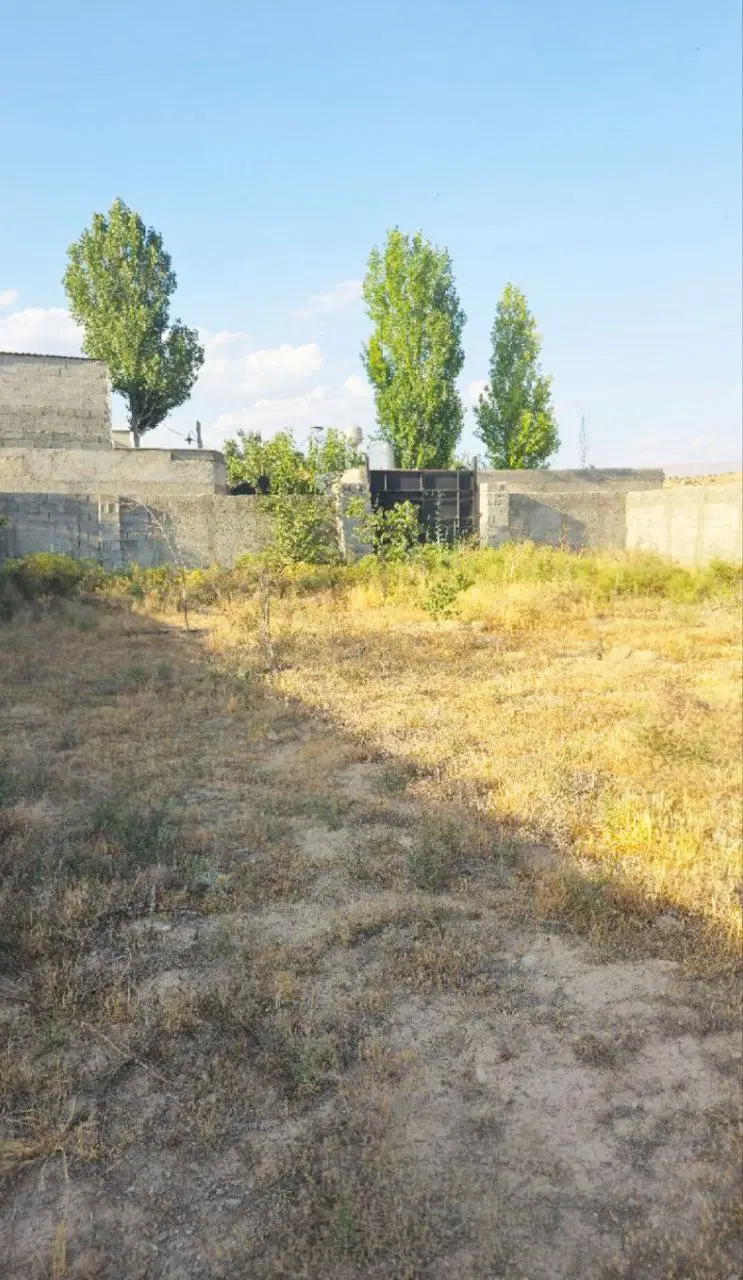 زمین چهاردیواری ، ساخت و سرمایه کردان کوهسار