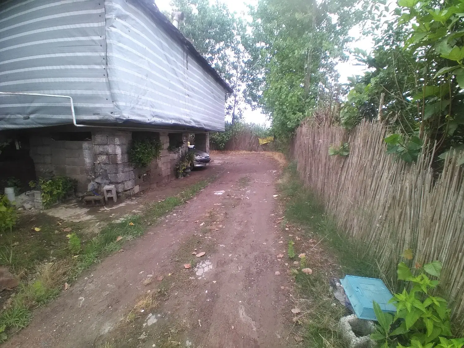 زمین مسکونی باخانه روستایی