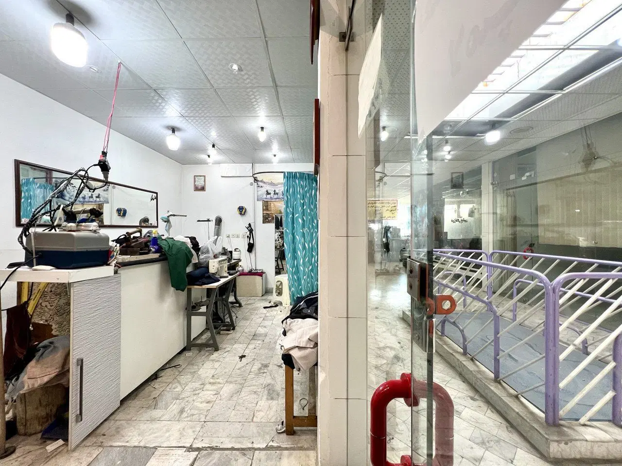 مغازه تجاری