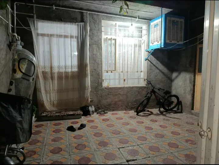 متراژ  زمین ۱۱۰ متر