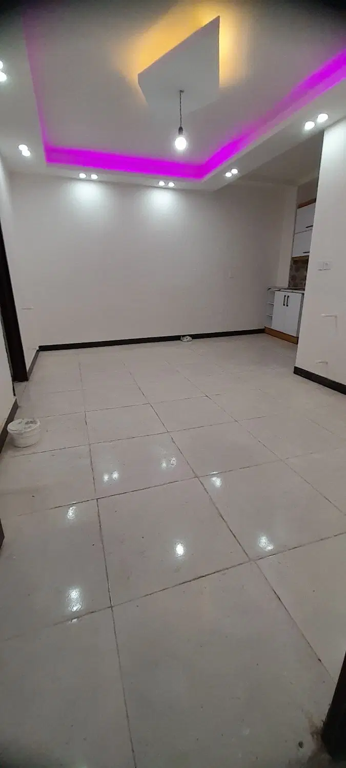 یک واحد مسکونی طبقه همکف ۵۰متری حمیدیان