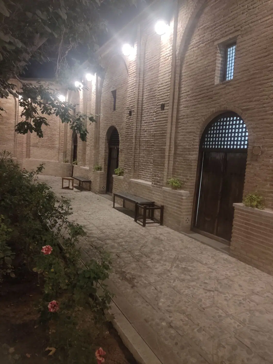 زیرزمین تجاری