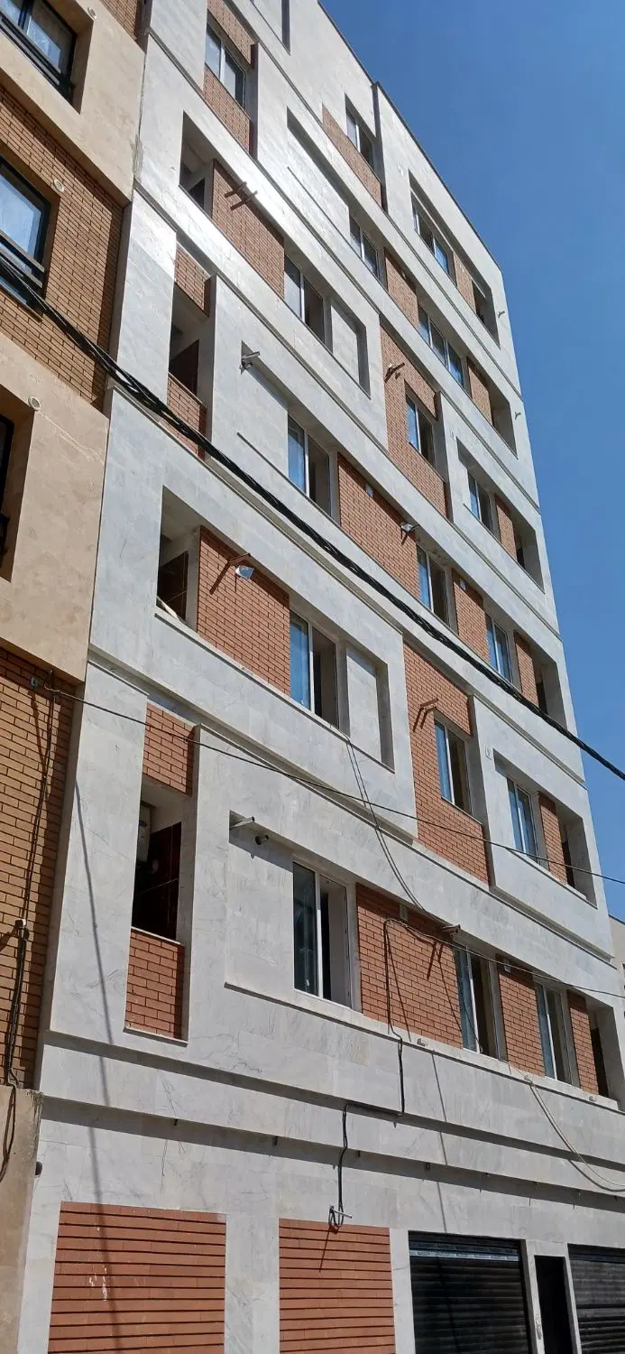 آپارتمان نوساز ۸۳ متر کلید نخورده
