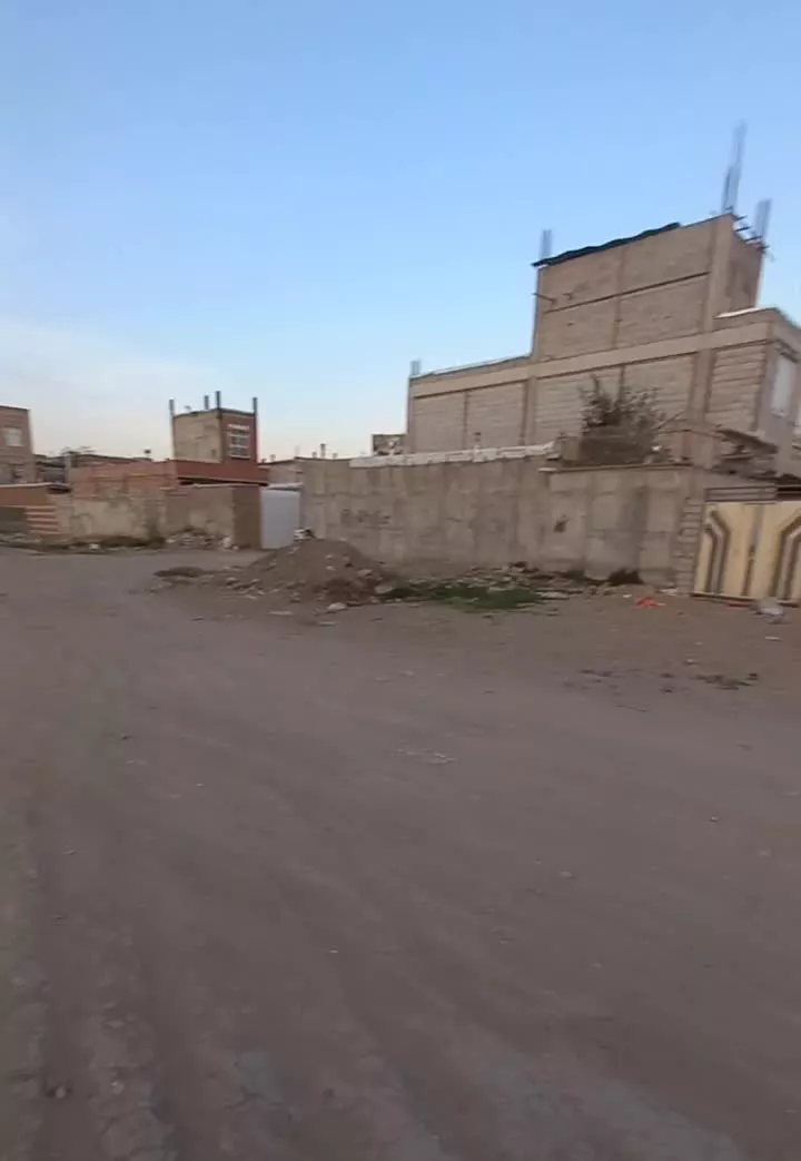 زمین 101 متری شهرک نیستان