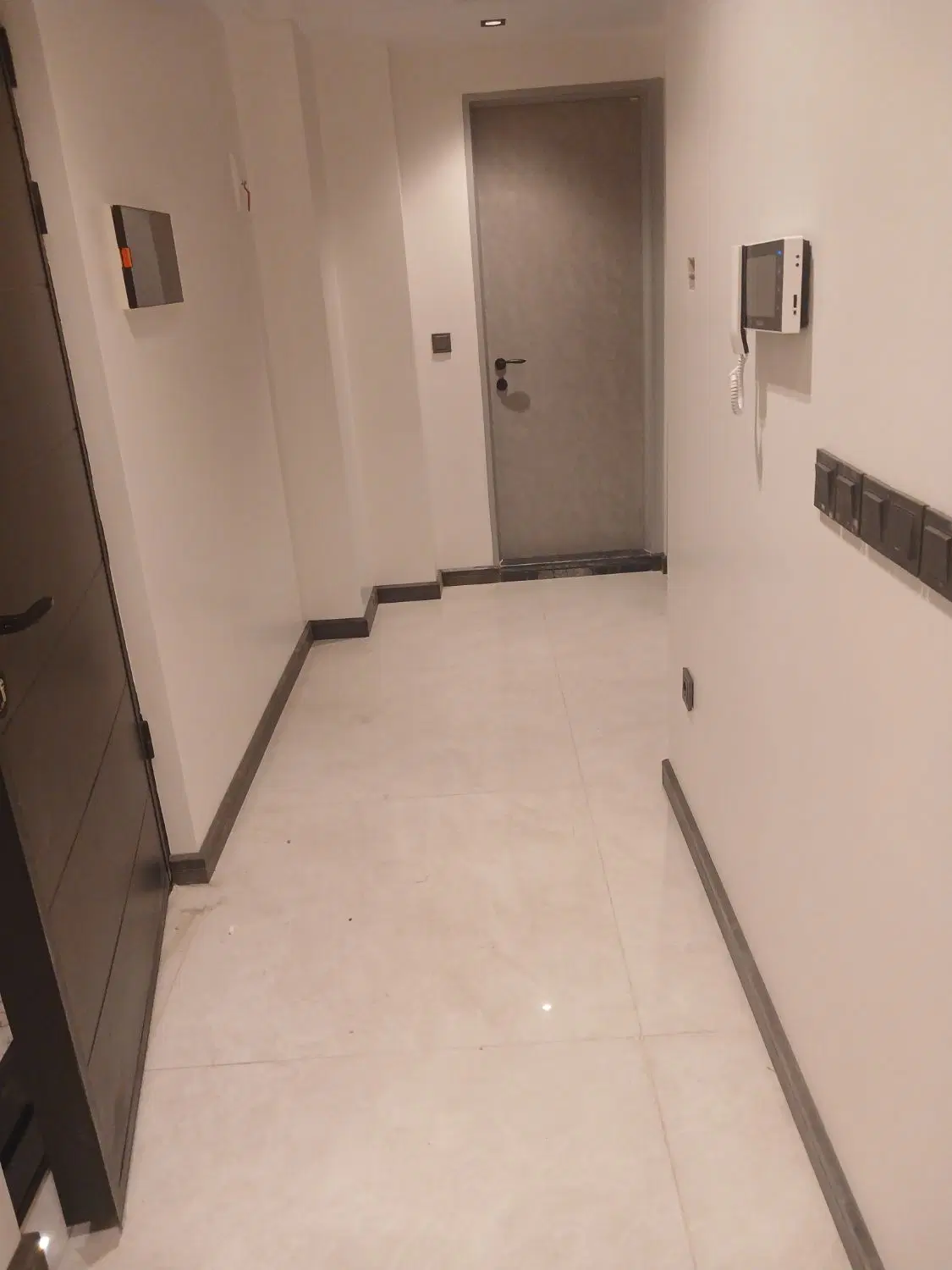۱۰۰متر  نوساز کلید نخورده بالاتر از میدان ولیعصر