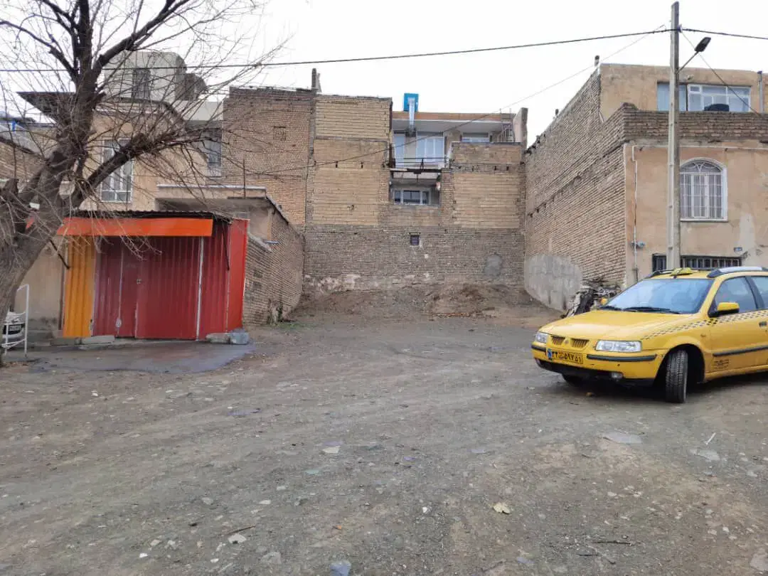 زمین ۱۰۰ متری تجاری مسکونی اتوبان دکتر حسینی