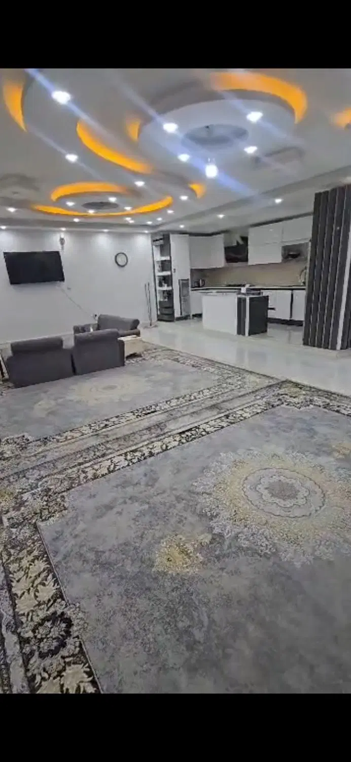 سه طبقه لوکس لاکچری  جنب فتح المبین