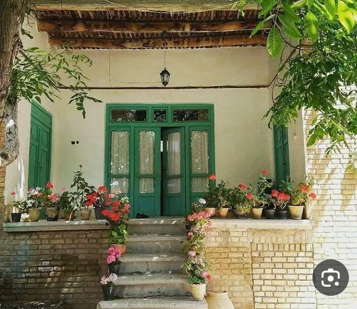 خانه ویلایی قدیمی