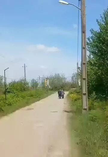 زمین ۴۰۰ متری