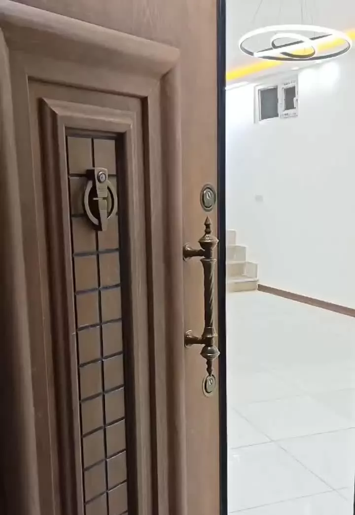 آپارتمان ۱۳۰ متری دوبلکس تازه ساخت بسیار شیک