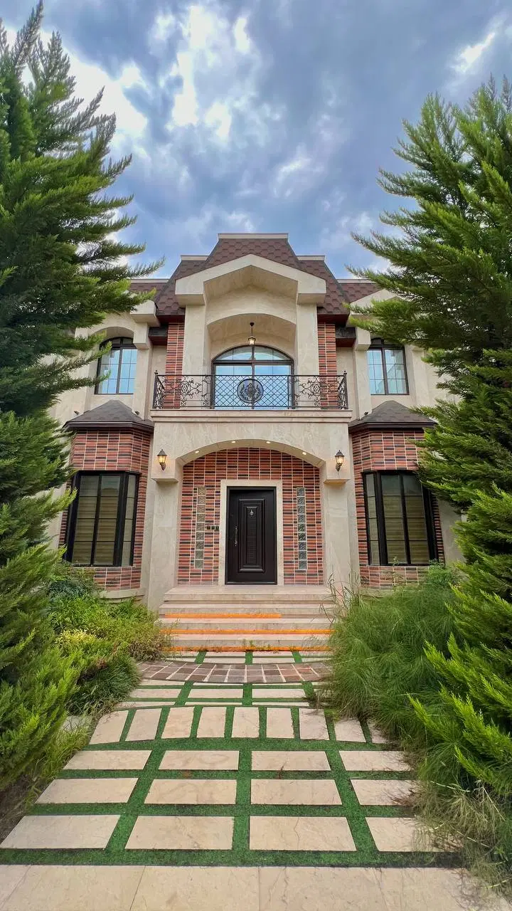 تریبلکس نما انگلیسی شهرکی
