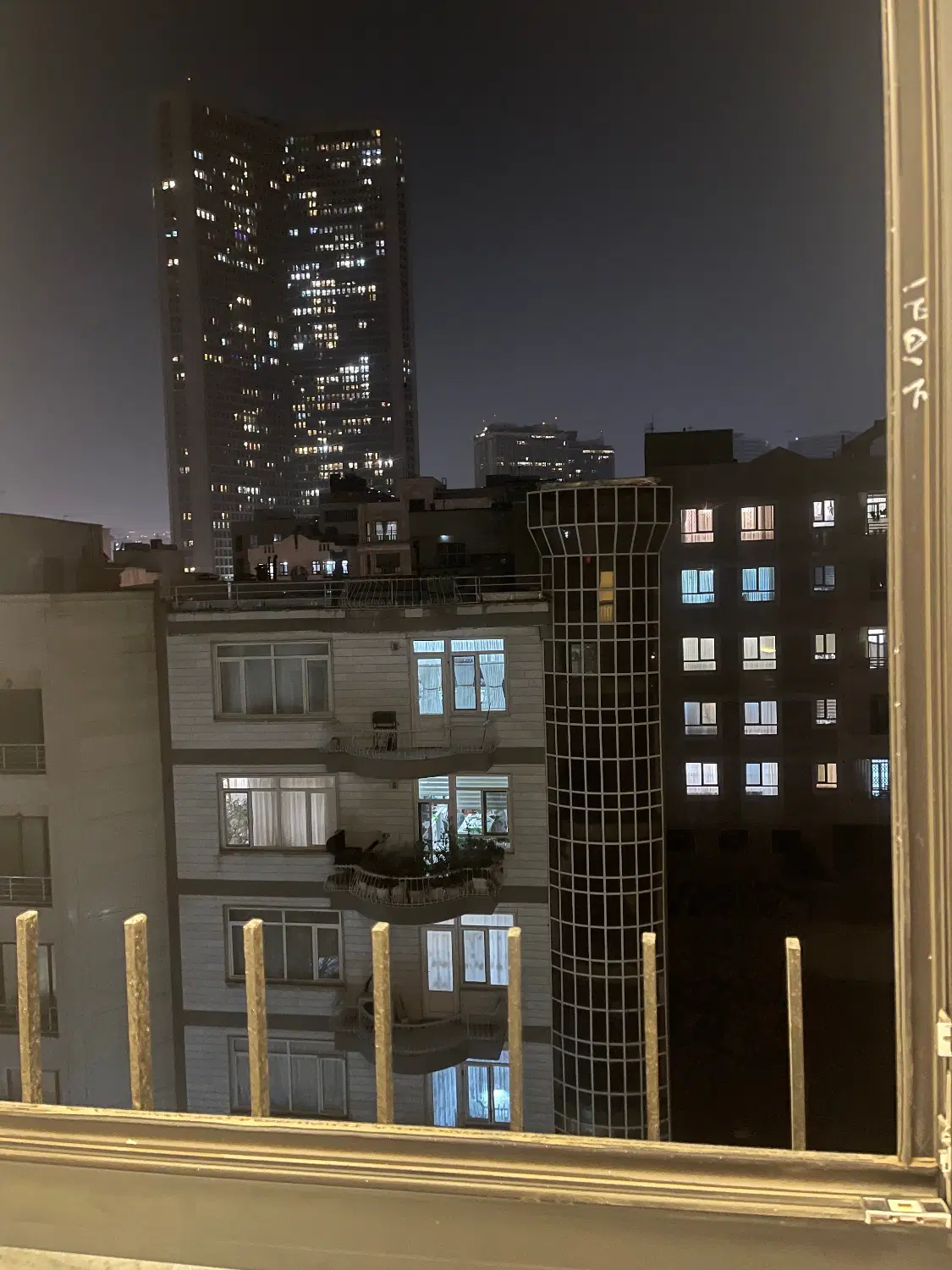اپارتمان۱۱۵متر_نوساز_شیک_امیراباد کردستان