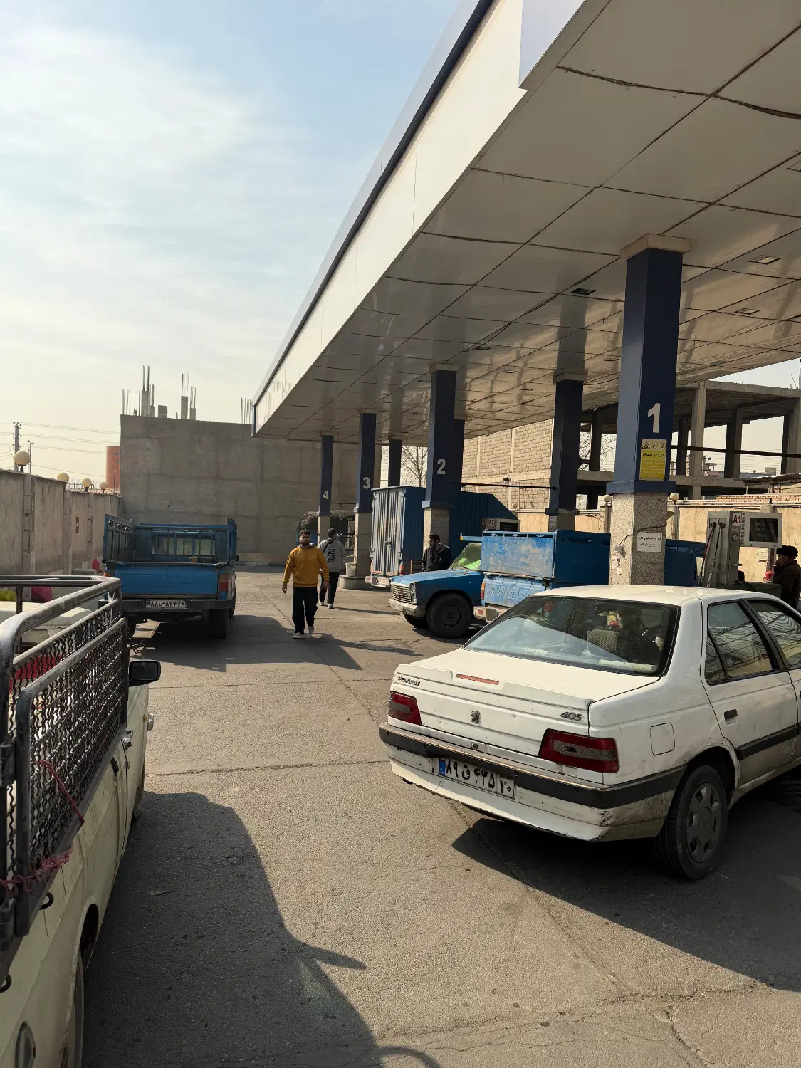 ۱۶۰۰ متر جایگاهcng به علاوه ۱۲۰۰ متر تجاری