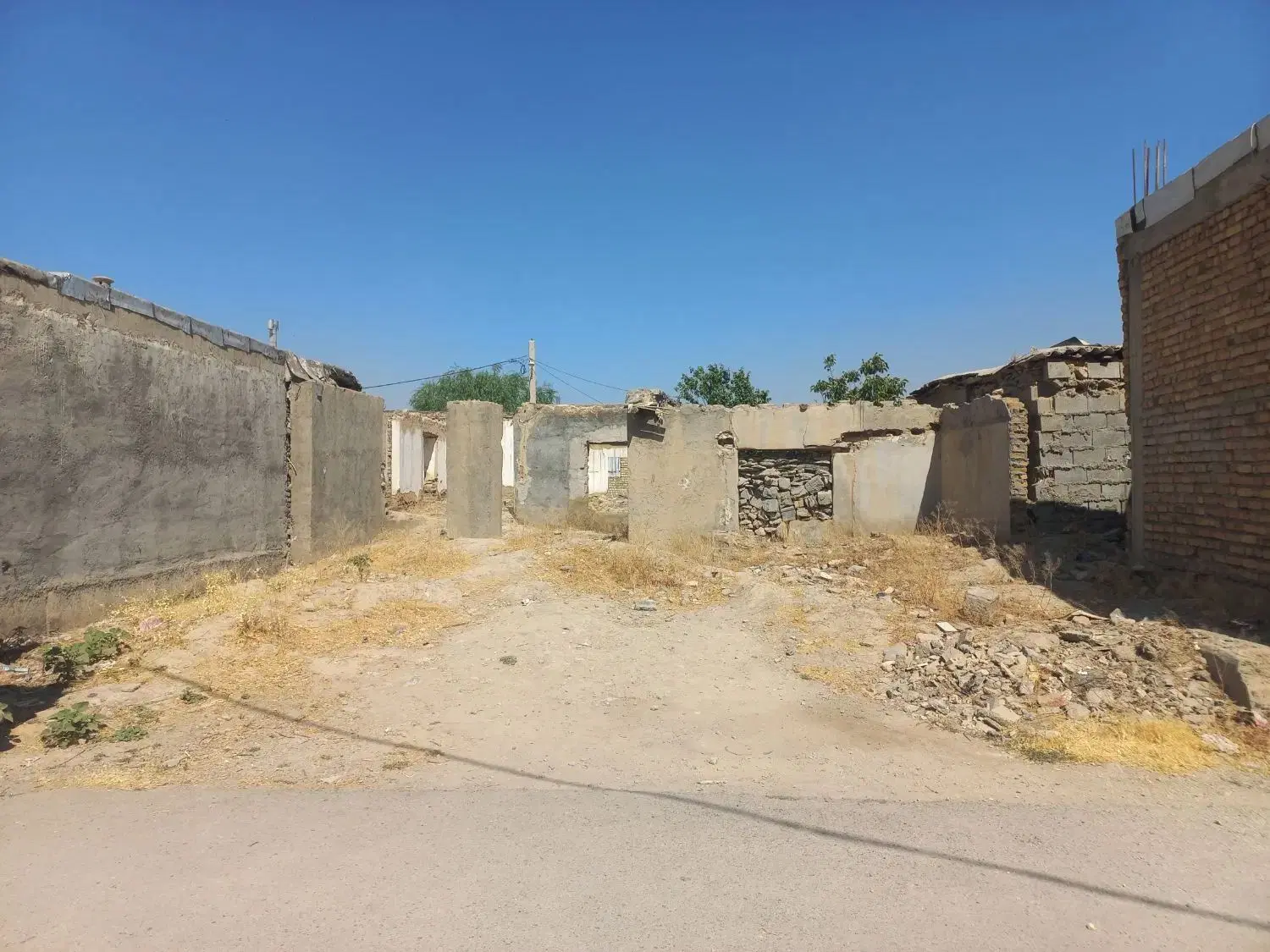 ملک مسکونی فروشی