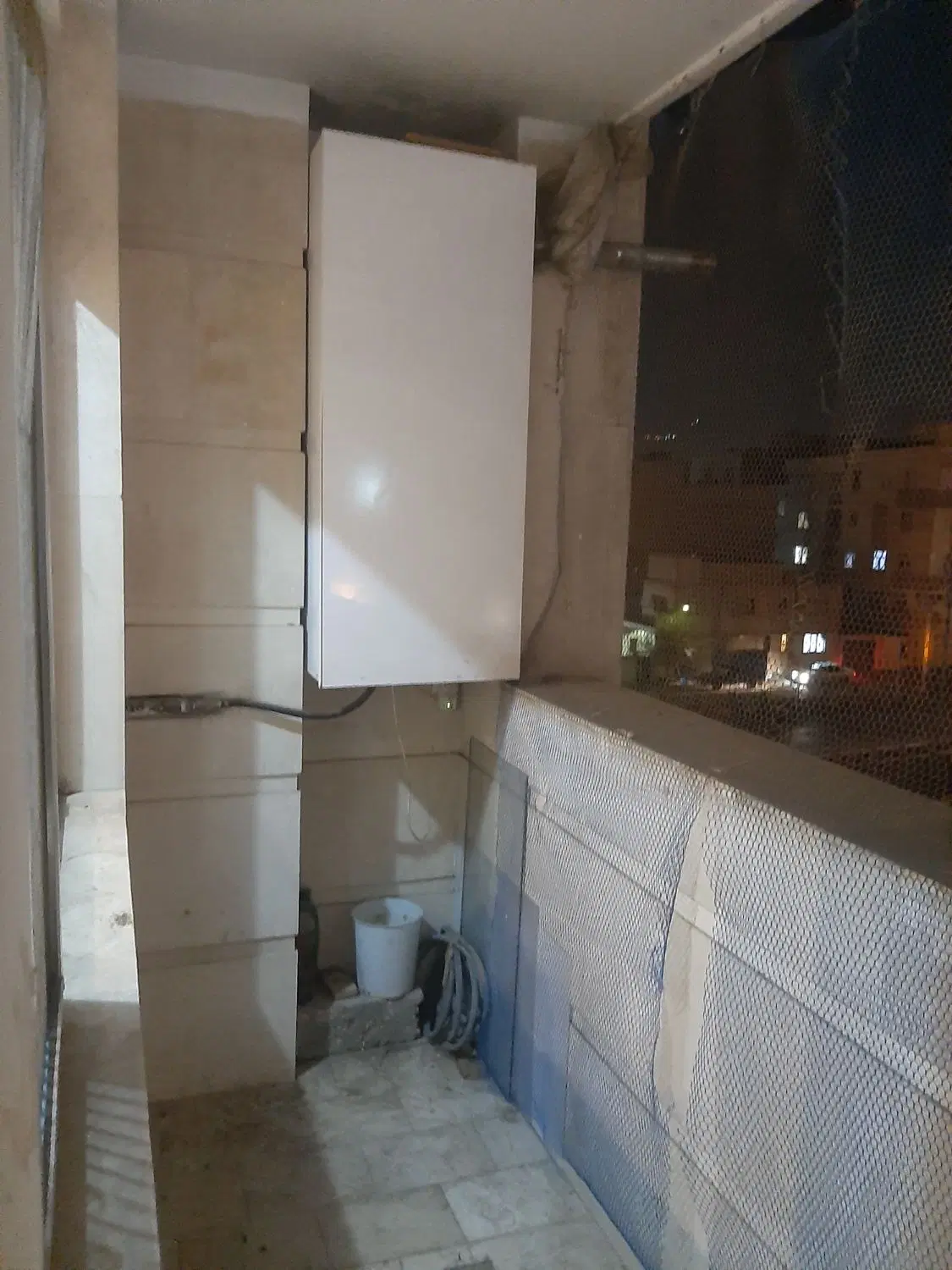 ۹۰ متری