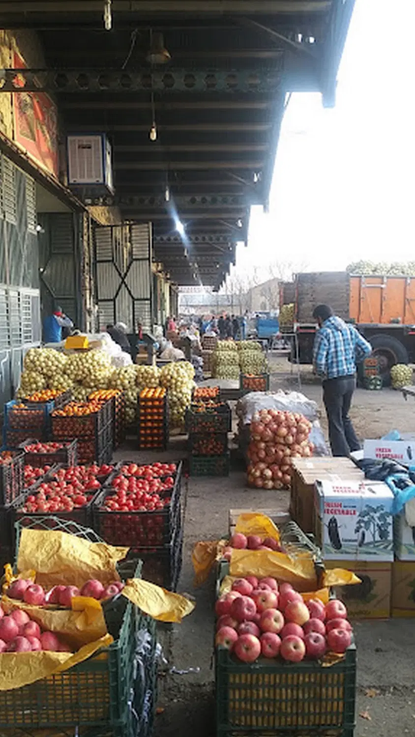 غرفه تجاری در تره بار اراک فاز یک