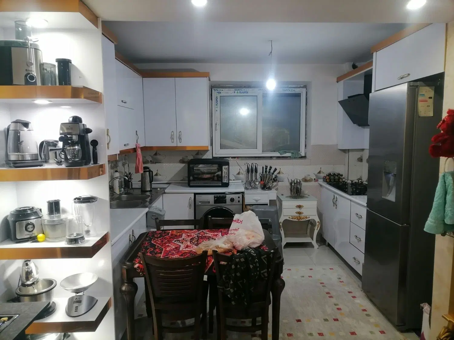 طبقه ی همکف